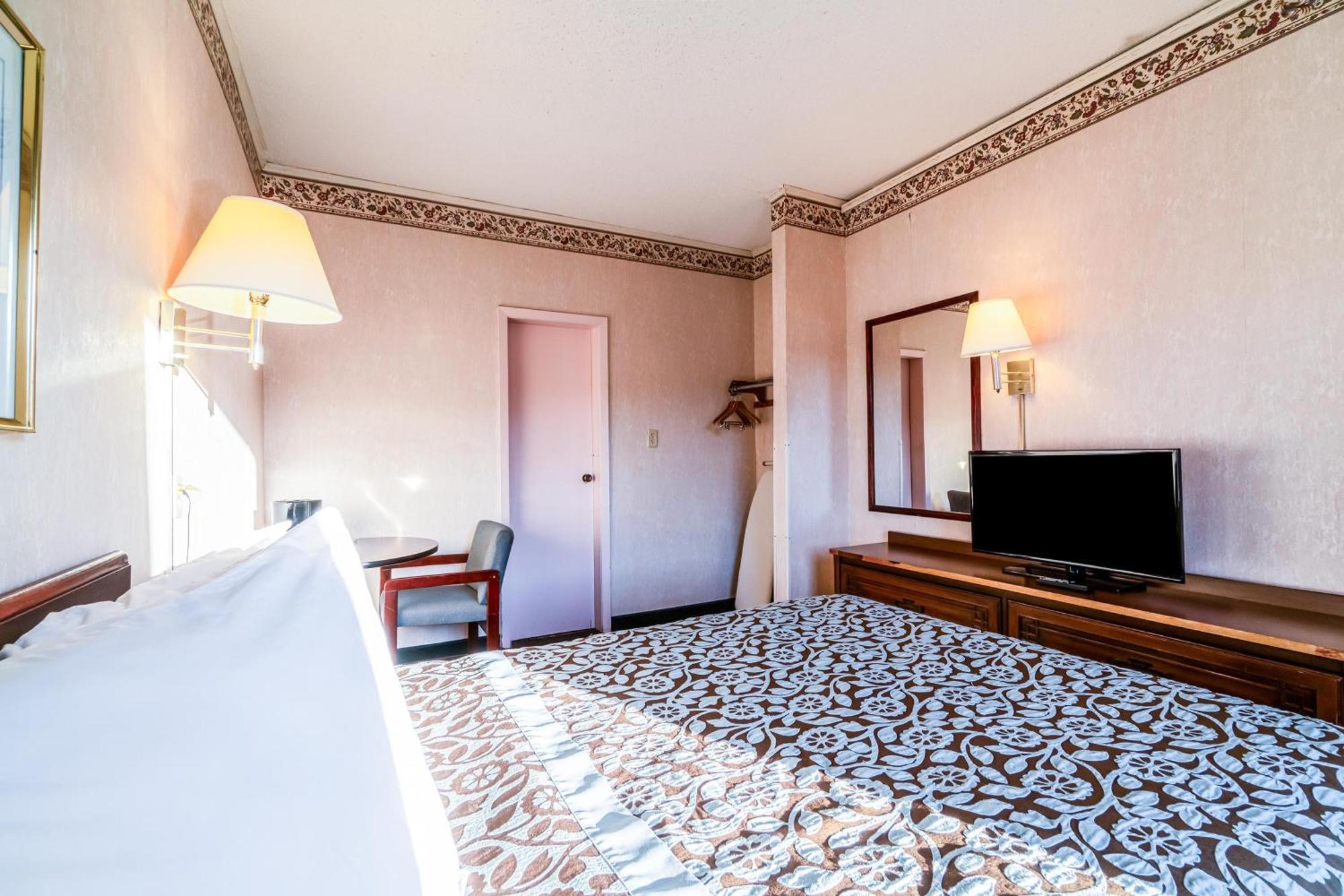 Motel Ozark Junction Mountain View By Oyo Exteriér fotografie