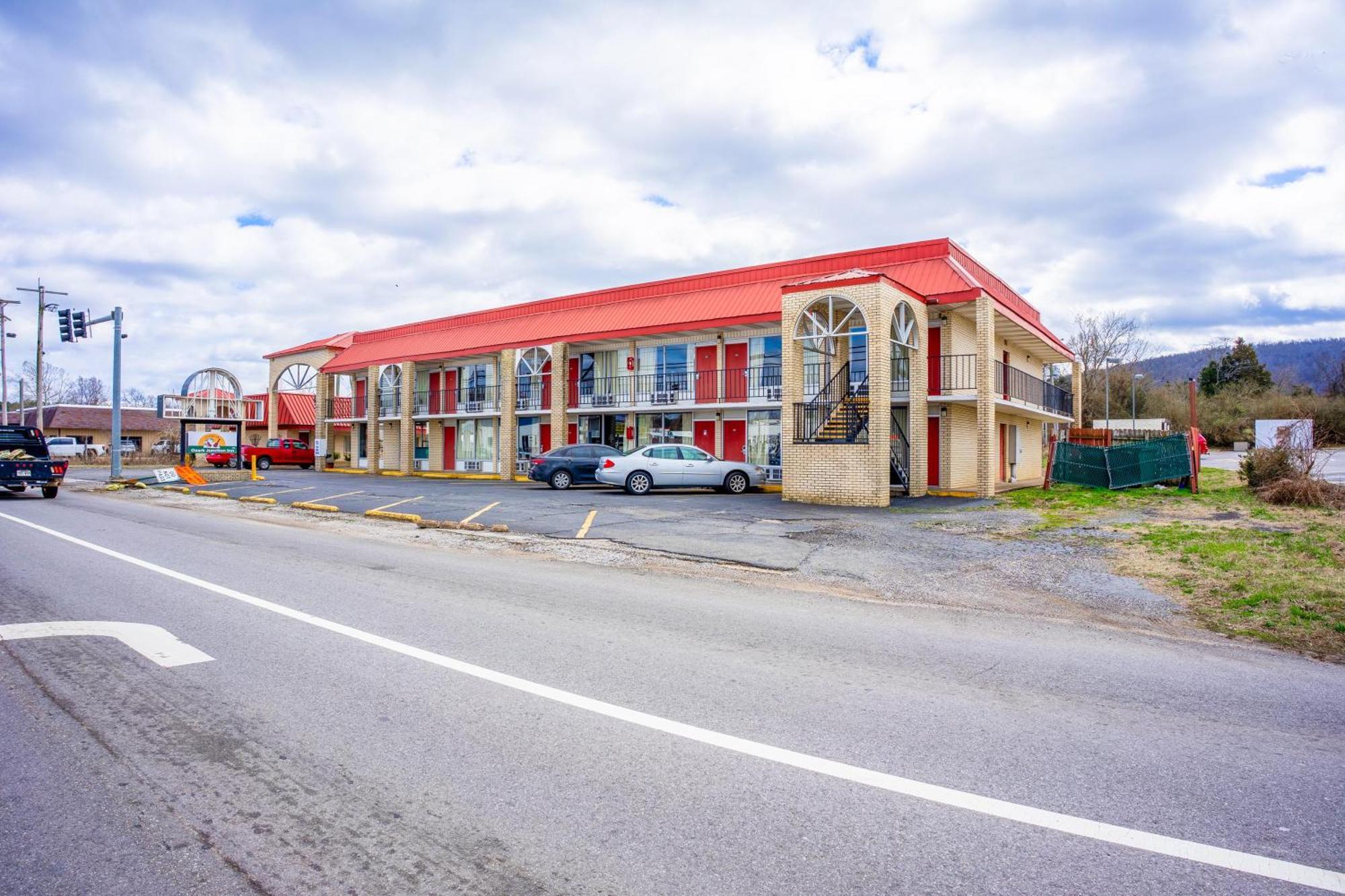 Motel Ozark Junction Mountain View By Oyo Exteriér fotografie