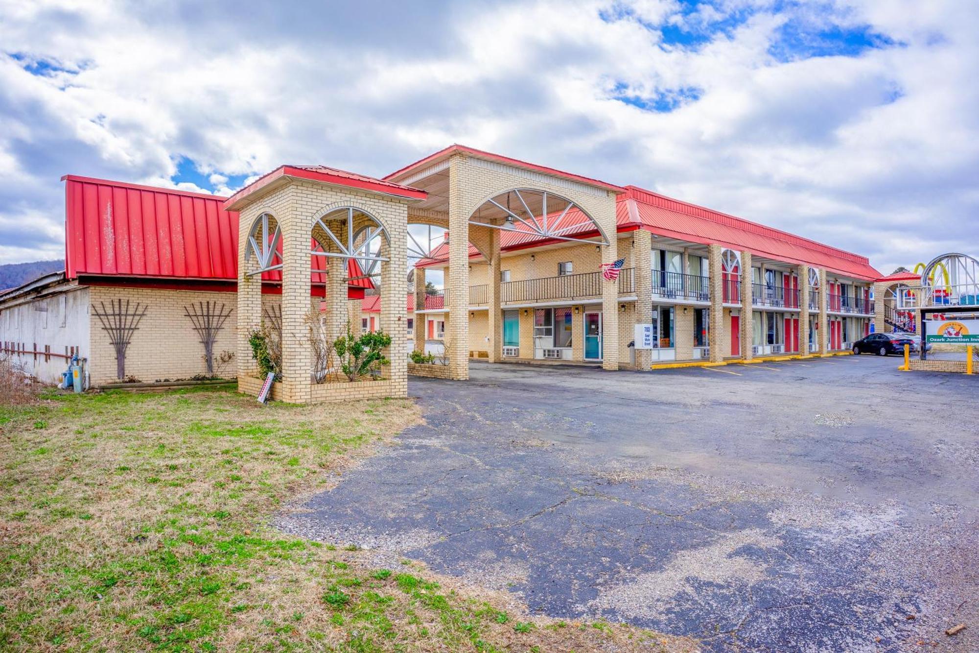 Motel Ozark Junction Mountain View By Oyo Exteriér fotografie