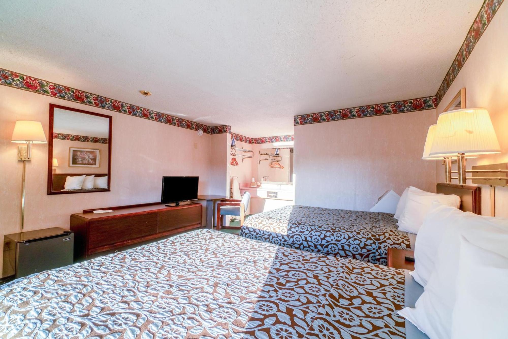 Motel Ozark Junction Mountain View By Oyo Exteriér fotografie